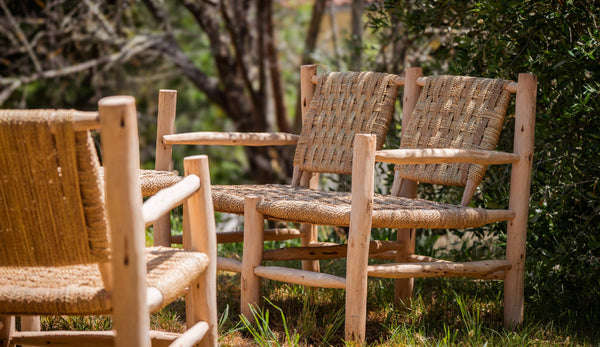 Le salon de jardin Tabia, bois naturel et doum