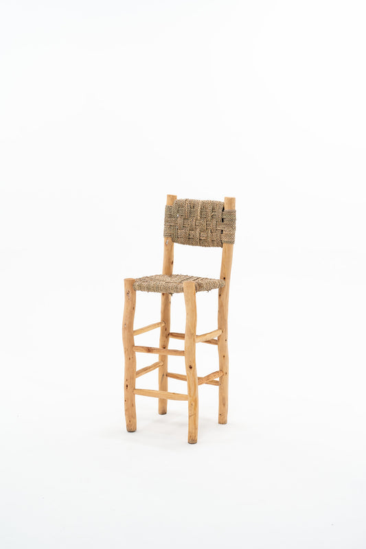 Le tabouret Tabia, bois naturel et doum