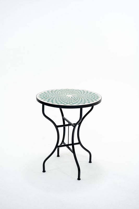 La table Byad, zellige vert et blanc, motif rosace, 3 personnes